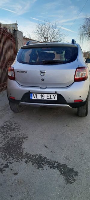 Dacia Sandero Stepway an 2014 motorina 1,5 DCI - imagine 4