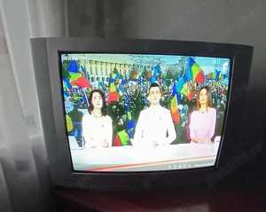 Tv. color Mare , diag.70 cm Perfect Funcțional , cu Telecomanda  - imagine 2