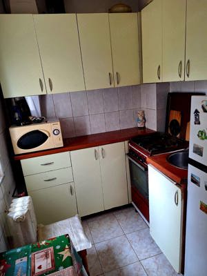 Apartament 2 camere 33 mp etaj 2 bloc izolat zona Sagului