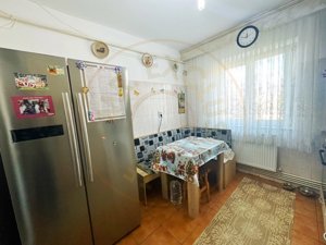 Apartament 4 camere mobilat  Trivale + loc de parcare rezervat - imagine 11