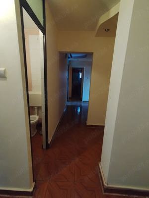 Apartament de vanzare , Fratii Golesti  - imagine 2