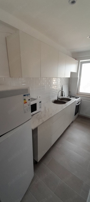 Vand apartament cu doua camere si mansardă  - imagine 2