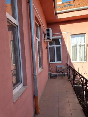 Vand ap la curte comuna sc 45 mp , 2 cam dep , zona Spital nr 6, et 1, mobilat dotat