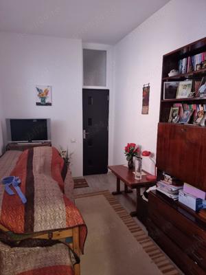 Vand ap la curte comuna sc 45 mp , 2 cam dep , zona Spital nr 6, et 1, mobilat dotat - imagine 12