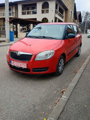 Skoda fabia benzina 2010 - imagine 2