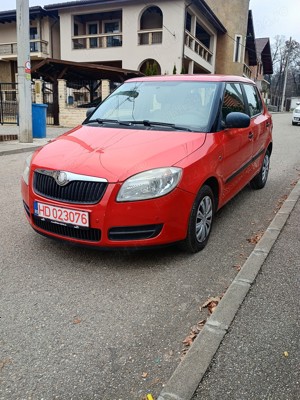 Skoda fabia benzina 2010 - imagine 5