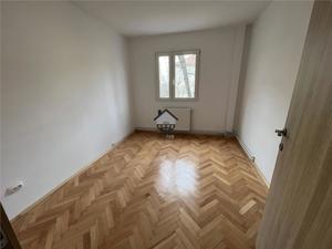 Apartament cu 3 camere in Zona Circumvalatiunii - imagine 5