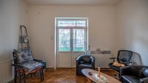 Apartament parter inalt 2 camere Brasov - imagine 3