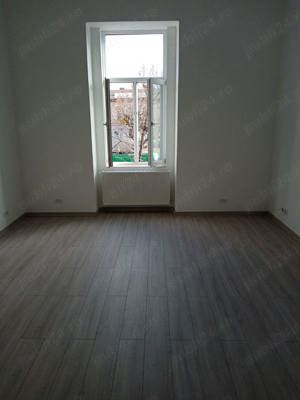 inchiriez apartament 2 camere pentru birouri, B-dul Revolutie zona Podgoria - imagine 4