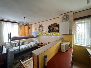 Casa de inchiriat cu 6 incaperi in Alba Iulia Cetate mobilata pretabila pentru muncitori  - imagine 5