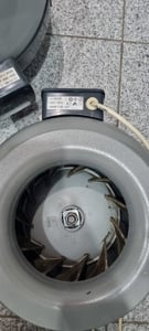 Ventilator centrifugal, axial