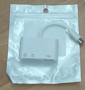 Hub Adaptor Convertor OTG 3 in 1 -Tip C  -USB Stick, TF si SD Card -UK