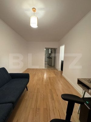 Apartament 3 camere, 64 mp utili, decomandat, zona Obcini