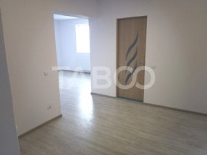 Apartament de inchiriat 3 camere decomandate Sibiu zona Promenada Mall - imagine 7