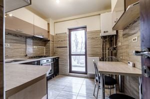 Apartament decomandat, etaj 1 cu balcon, Calea Iuliu Maniu, Arad. - imagine 7