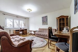 Apartament decomandat, etaj 1 cu balcon, Calea Iuliu Maniu, Arad.