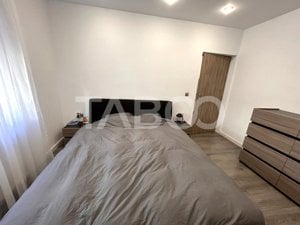 Apartament de vanzare 3 camere 83 mpu balcon gradina 2 parcari Sibiu - imagine 10