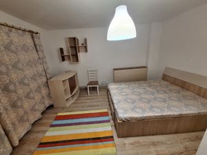 300 euro!!!Ap.cu 2 camere cu centrala proprie Zona Mircea cel Batran - imagine 2