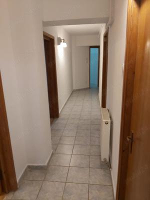 apartament cu 3 camere, spatios nemobilat - imagine 5