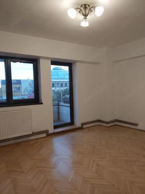 apartament cu 3 camere, spatios nemobilat - imagine 4