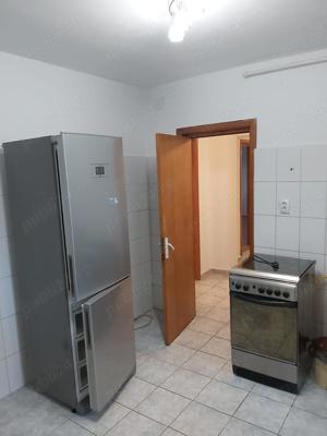 apartament cu 3 camere, spatios nemobilat - imagine 6