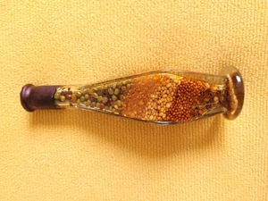 Sticlă cu semințe pentru decorarea bucătăriei - Sporul casei