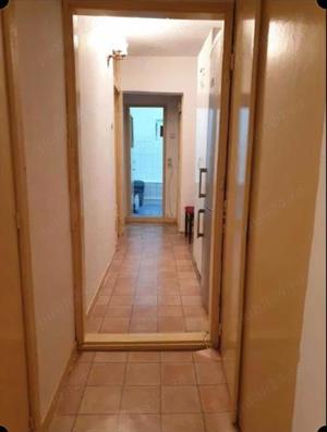 Apartament cu 3 camere cartier E3 etajul 2 - imagine 3