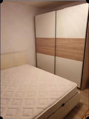 Apartament cu 3 camere cartier E3 etajul 2 - imagine 2