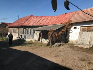 Casa batraneasca gradina teren arabil ( si padure ) sat Izvoru, Comuna Creteni, Judetul Valcea - imagine 2