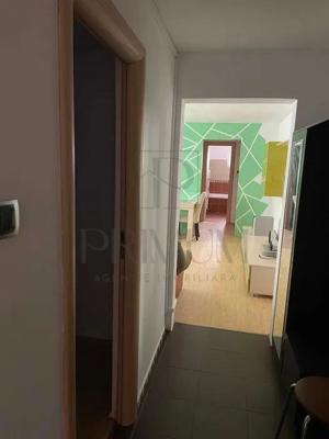 Apartament 3 camere - Zona AEM - Centrala Proprie - imagine 5