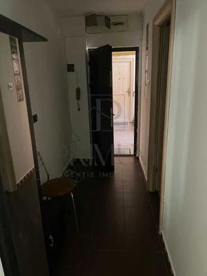 Apartament 3 camere - Zona AEM - Centrala Proprie - imagine 3