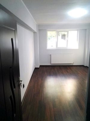 Apartament de vânzare  - 2 camere în Mazepa 2, parter - imagine 2