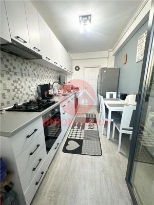 Apartament 2 camere cu Loc de Parcare inclus, Bloc Nou , Mobilat si Utilat de Lux, localitatea Cumpa - imagine 10