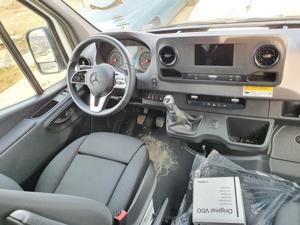 Microbuz Mercedes Benz Sprinter, 516 2.2CDi an 2022, Euro 6,  AC-clima,160 CP, 20+1 locuri - imagine 5