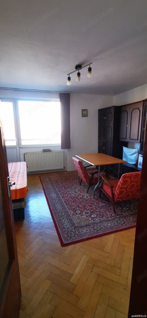 Apartament 2 camere decomandat Centru 290 euro luna negociabil  - imagine 2