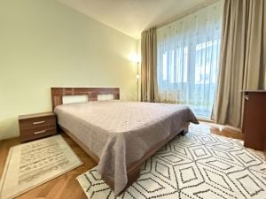 Apartament 3 camere decomandat, cu loc de parcare - Centrul Vechi - imagine 2