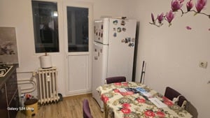 Închiriez apartament 3 camere - imagine 6