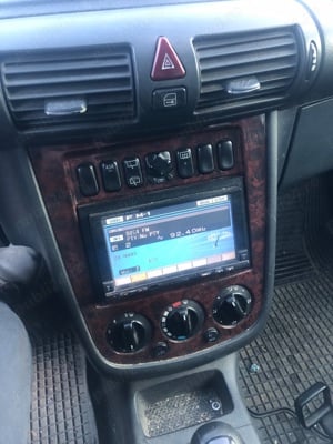 Vand Mercedes Vaneo 1,6 benzina