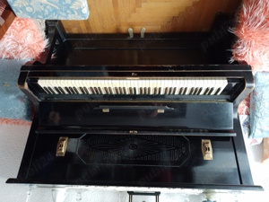 Vând pianină Woltersdorf Berlin  - imagine 3