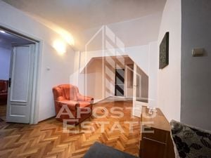 Casa cu 3 camere, 2 locuri de parcare, centrala proprie, zona Balcescu - imagine 4