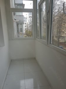 Apartament doua camere, semidecomandat, etaj doi din patru, renovat elegant, parcare, liber, Narcisa - imagine 14