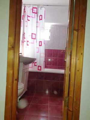 Vand apartament cu 3 camere,zona deal. - imagine 9