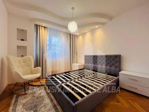 Apartament cu 3 camere, etaj intermediar, Cetate-Mercur - imagine 4