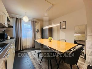 Apartament cu 3 camere, etaj intermediar, Cetate-Mercur - imagine 2