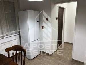 Apartament cu 3 camere, centrala proprie, zona Balcescu - imagine 9