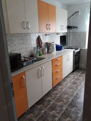 Camera de închiriat în apartament în Zorilor pt.o fată - imagine 8