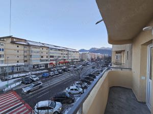 Apartament decomandat cu 3 camere in Noua - imagine 5