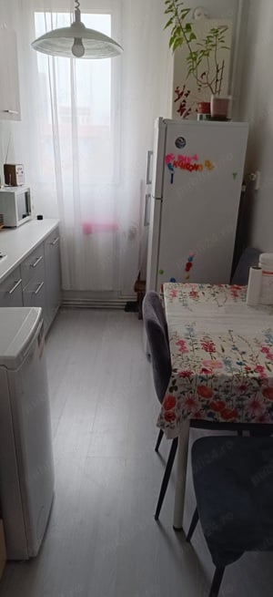 Închiriez apartament  - imagine 3