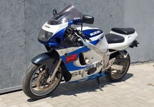 Suzuki GSXR Srad 600 - imagine 2