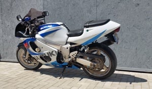 Suzuki GSXR Srad 600 - imagine 5